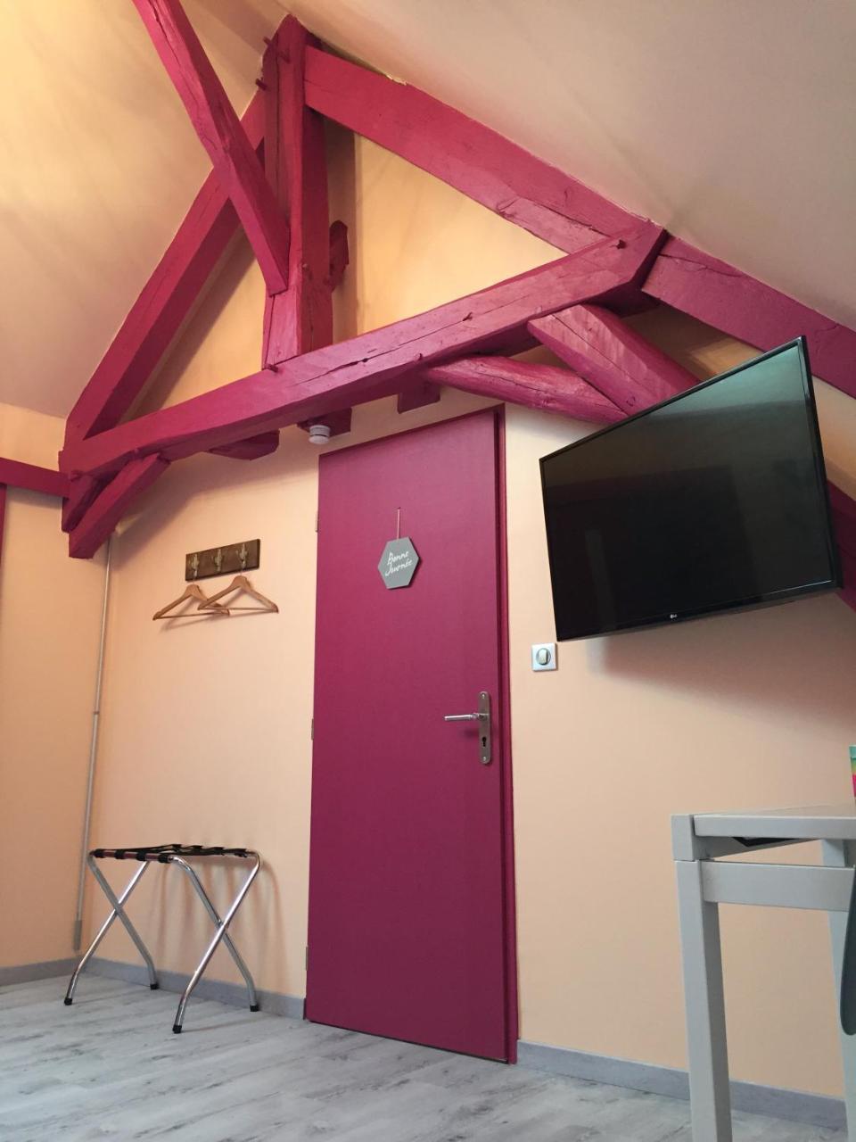 Le Rouge & Blanc Bed & Breakfast Saint-Maurice-le-Vieil Exterior photo