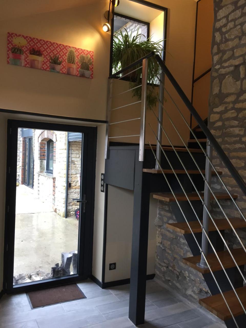 Le Rouge & Blanc Bed & Breakfast Saint-Maurice-le-Vieil Exterior photo